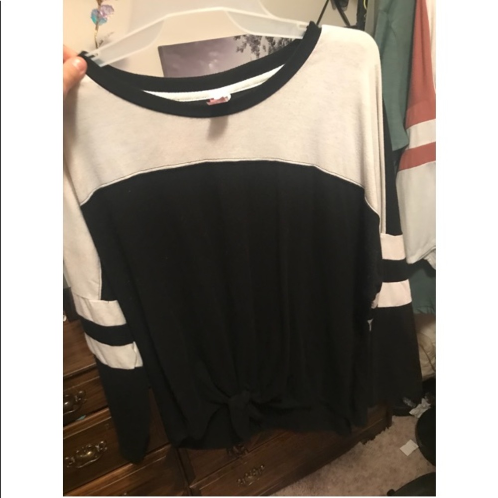 Color block tie front shirt